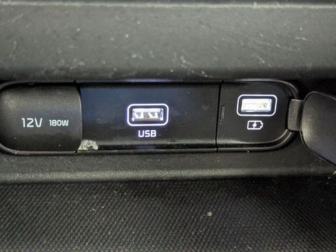 Used 2023 Kia Seltos S image 28