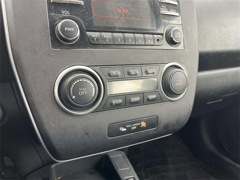 Used 2015 Nissan Leaf S w/ Charge Package image 29