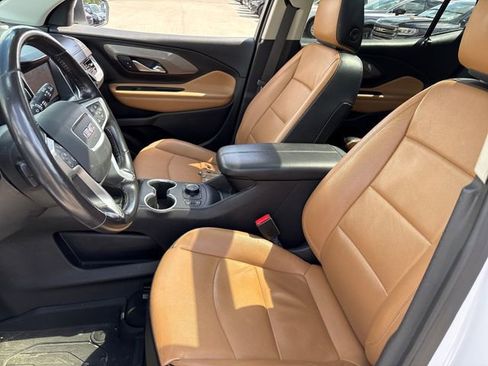 Used 2021 GMC Terrain SLT w/ Infotainment Package II image 9