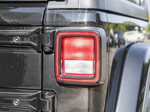 Used 2021 Jeep Wrangler Unlimited Sport image 15