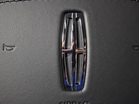 New 2026 Lincoln Nautilus Reserve image 32