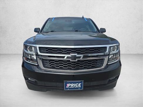 Used 2018 Chevrolet Suburban LT RWD image 8