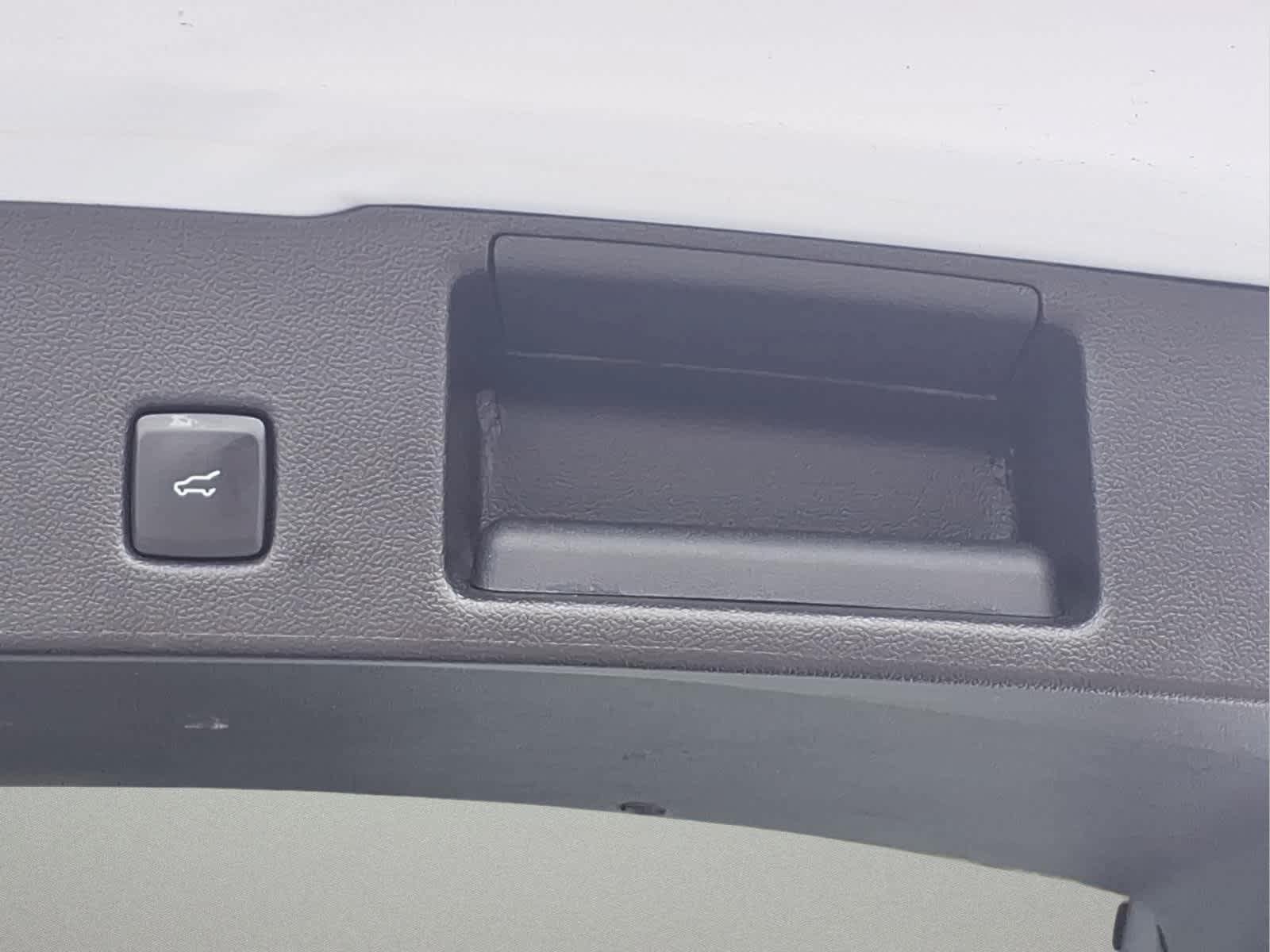 Used 2025 Ford Escape ST-Line Select AWD/4WD image 8