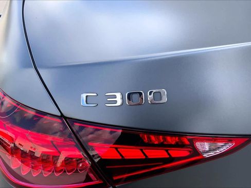 Used 2023 Mercedes-Benz C 300 Sedan image 10