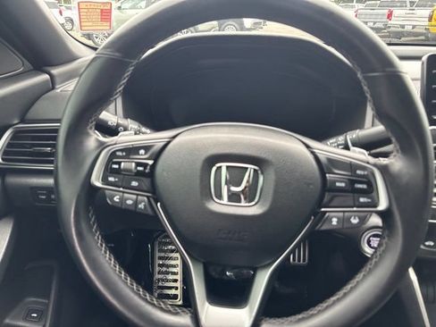 Used 2018 Honda Accord Sport image 16