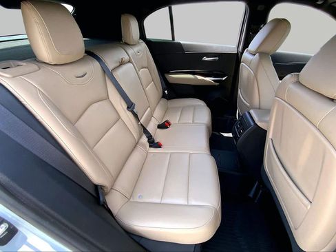 Used 2024 Cadillac XT4 Luxury w/ Cold Weather Package FWD image 19