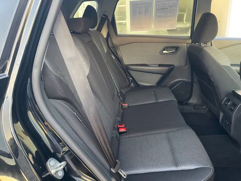 Used 2021 Nissan Rogue SV AWD/4WD image 28
