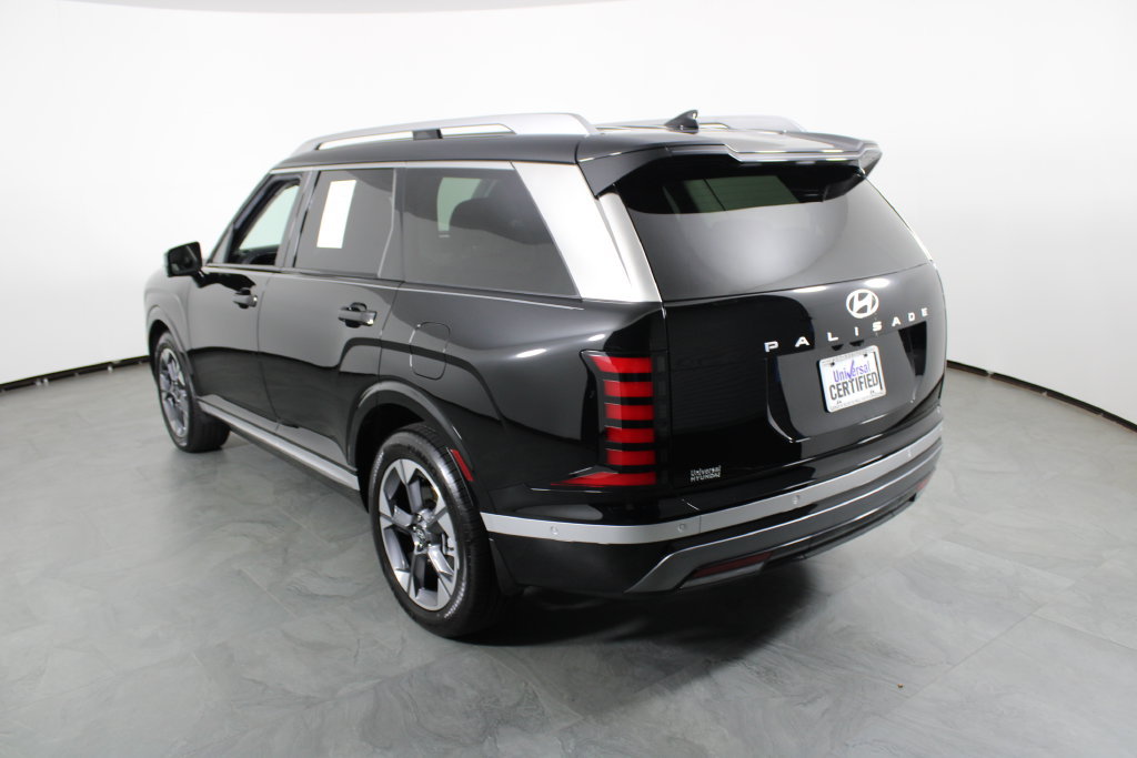 Certified 2026 Hyundai Palisade Limited FWD image 16