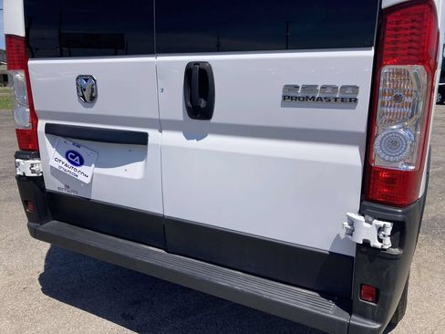 Used 2023 RAM ProMaster 2500 FWD image 11