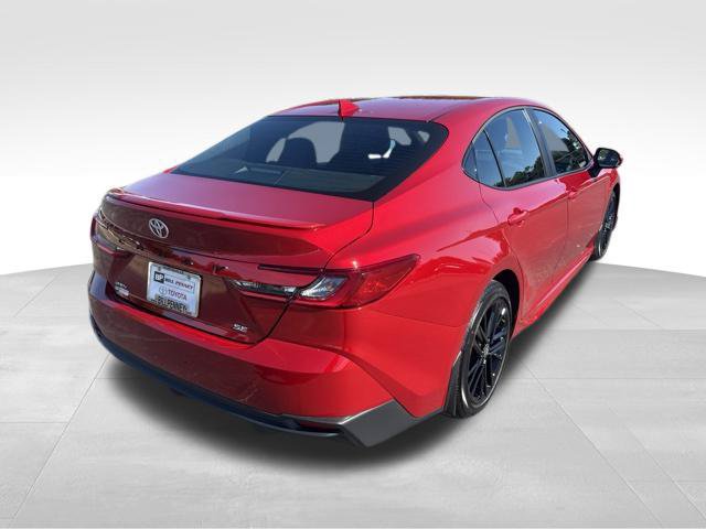 Used 2026 Toyota Camry SE FWD image 5