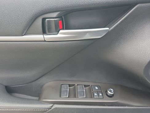 Used 2023 Toyota Camry XSE image 21