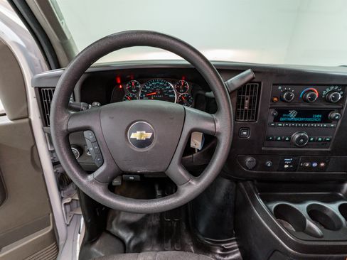 Used 2023 Chevrolet Express 2500 w/ Driver Convenience Package image 17