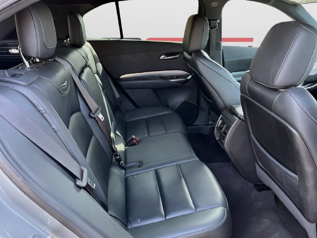 Used 2023 Cadillac XT4 Premium Luxury FWD image 28