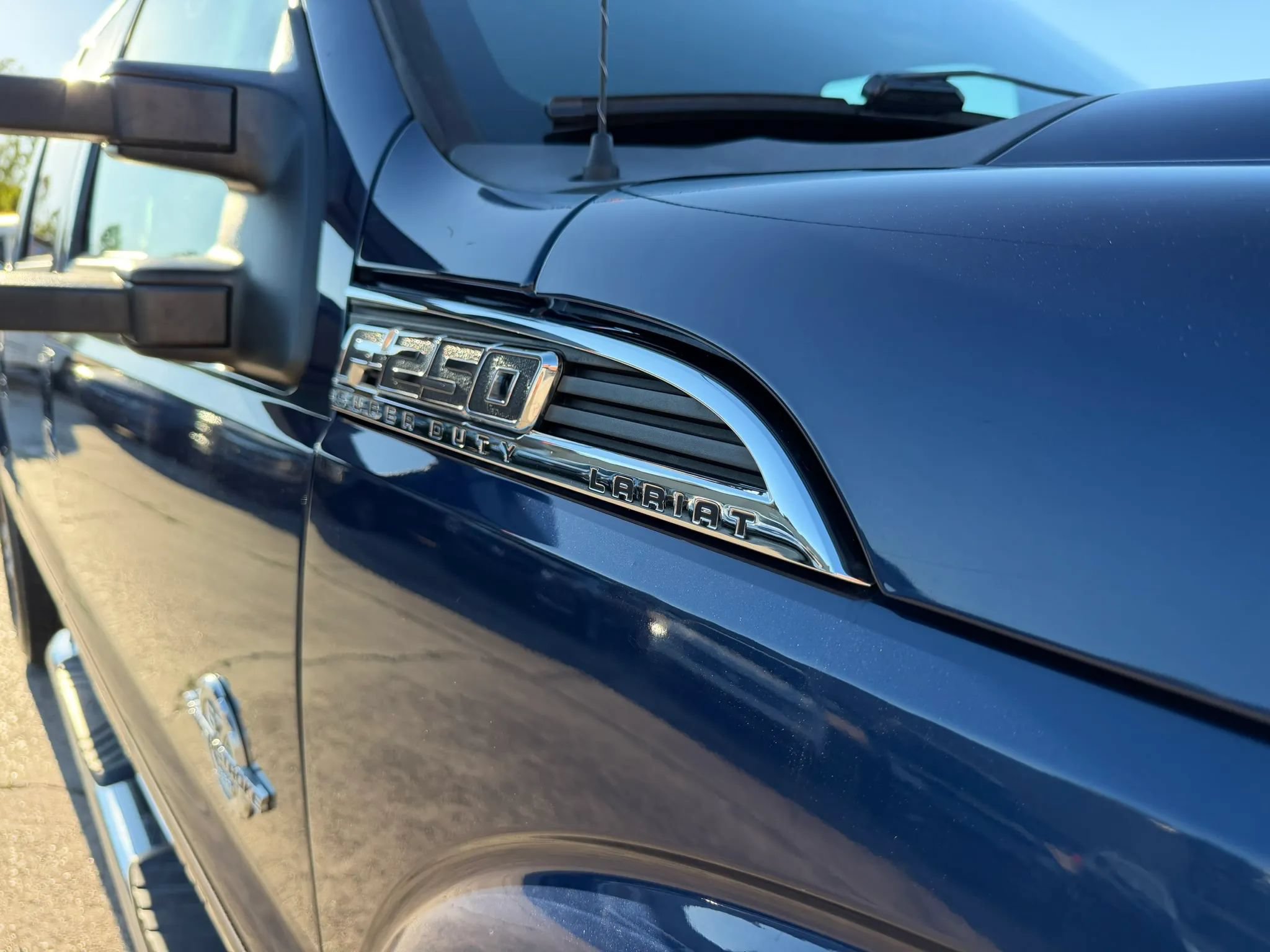 Used 2012 Ford F250 Lariat w/ Lariat Interior Pkg AWD/4WD image 9