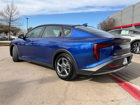 Used 2025 Kia K4 LXS image 8