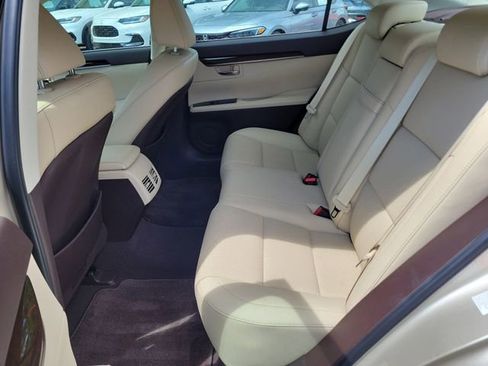 Used 2017 Lexus ES 350 w/ Navigation System Package FWD image 11
