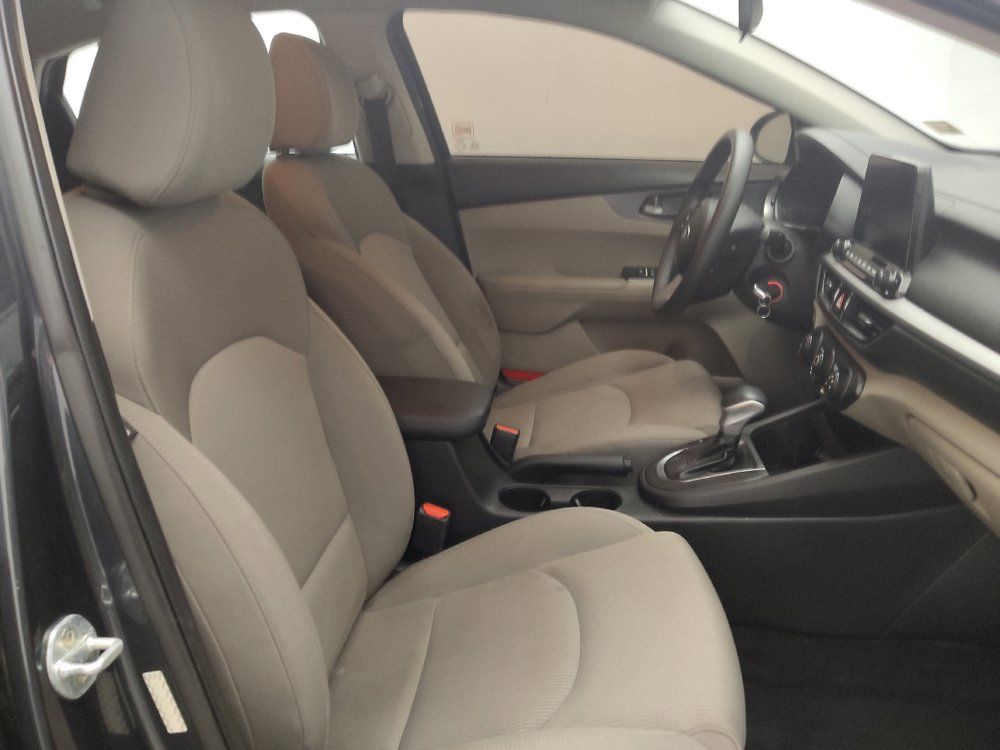 Used 2021 Kia Forte LXS FWD image 21