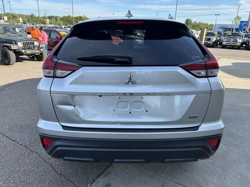 Used 2022 Mitsubishi Eclipse Cross LE AWD/4WD image 6