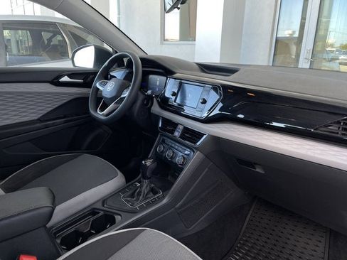 Used 2022 Volkswagen Taos S image 20