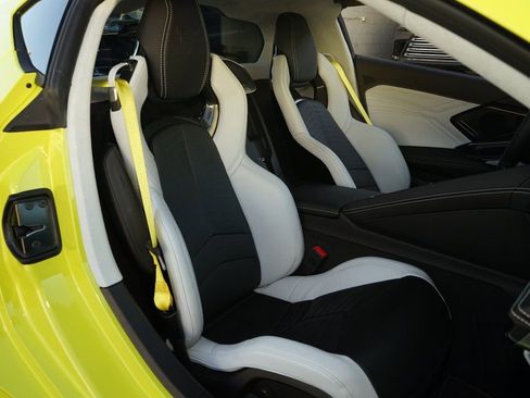 Used 2023 Chevrolet Corvette Z06 w/ Z07 Performance Package image 4