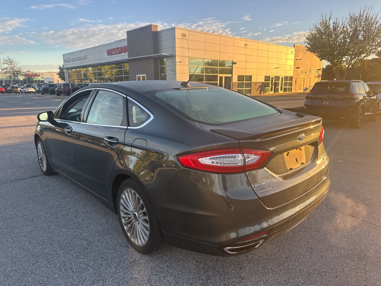 Used 2016 Ford Fusion Titanium FWD image 7