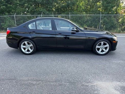Used 2014 BMW 320i Sedan RWD image 11