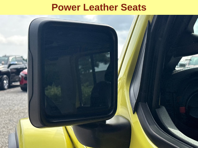 Used 2024 Jeep Wrangler Unlimited Rubicon AWD/4WD image 7