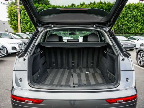 Used 2023 Audi Q5 2.0T Premium w/ Convenience Package image 25