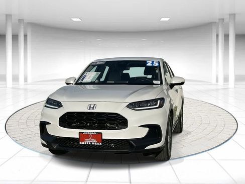 Used 2025 Honda HR-V LX image 6