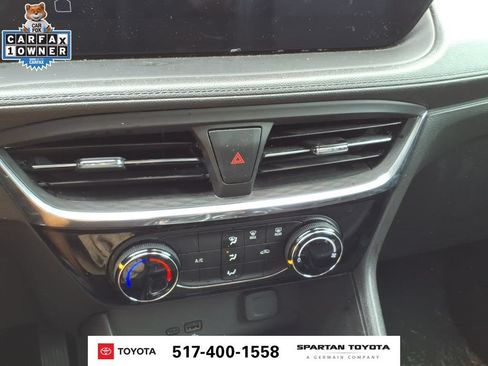 Used 2024 Buick Encore GX Sport Touring FWD image 20