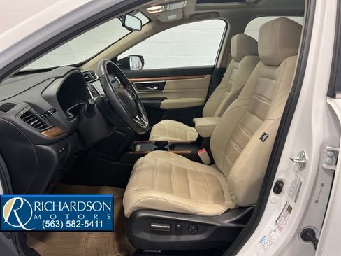 Used 2022 Honda CR-V Touring image 9