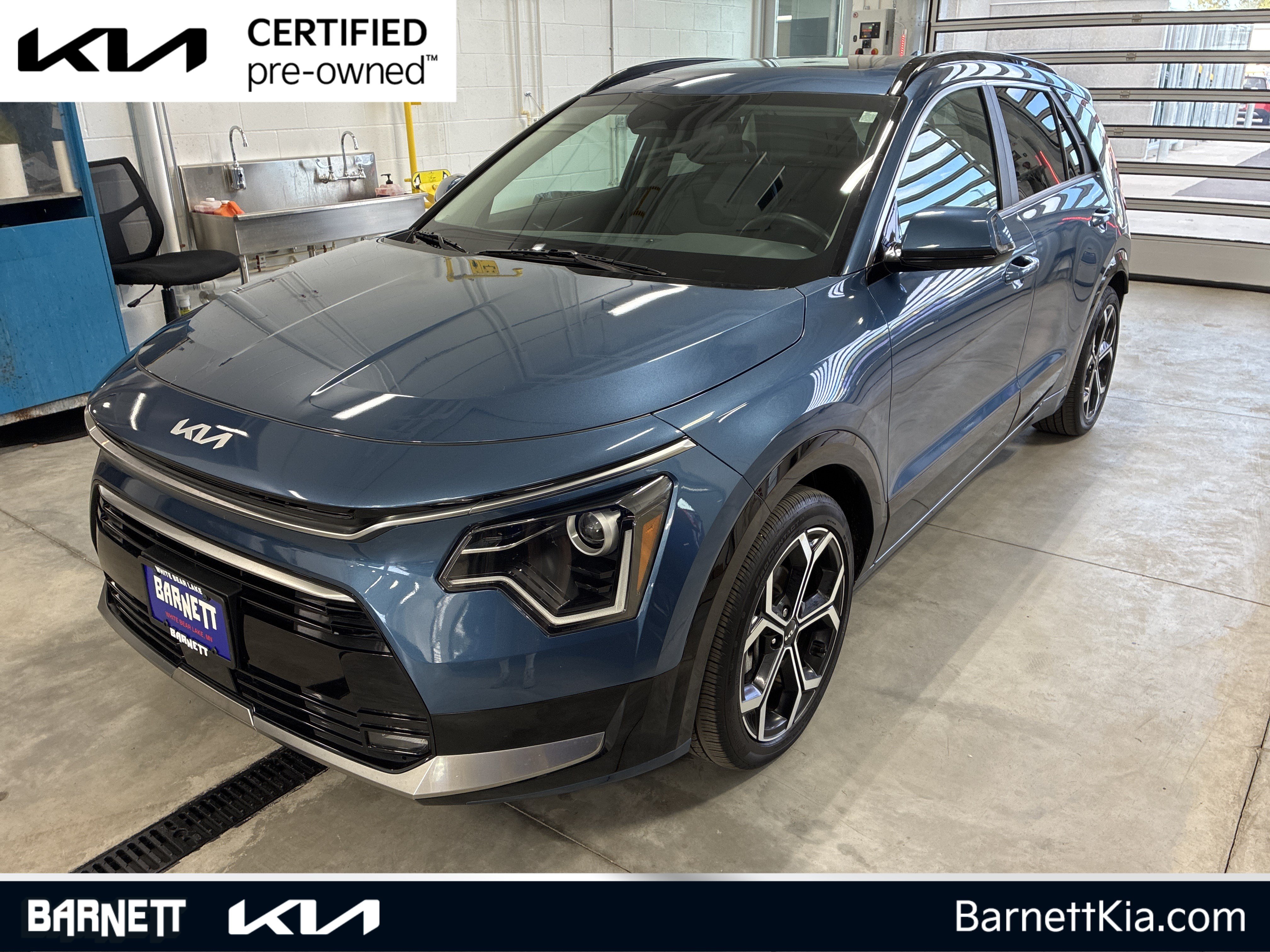 Certified 2023 Kia Niro EX Touring FWD image 1