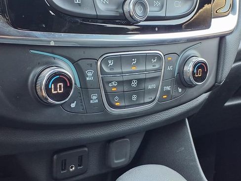Used 2023 Chevrolet Traverse LT w/ LPO, Floor Liner Package AWD/4WD image 14