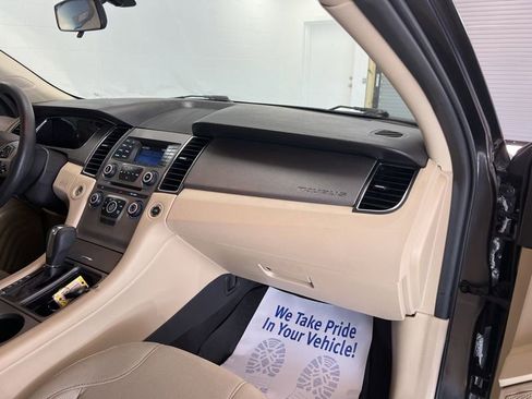 Used 2019 Ford Taurus SE FWD image 13