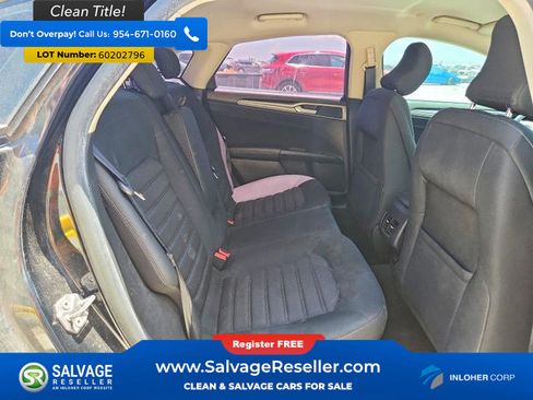 Used 2018 Ford Fusion SE FWD image 13