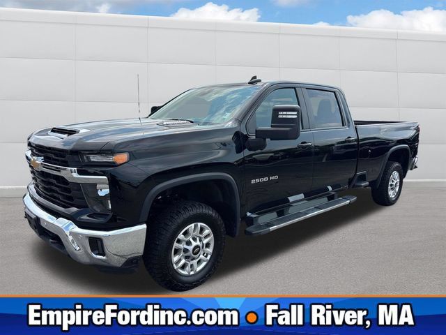 Used 2025 Chevrolet Silverado 2500 LT w/ Safety Package AWD/4WD image 1