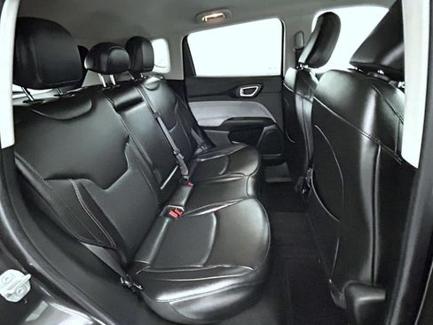 Certified 2022 Jeep Compass Latitude AWD/4WD image 18
