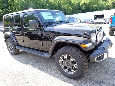 New 2026 Jeep Wrangler Unlimited Sahara AWD/4WD image 10