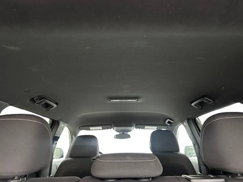 Used 2025 Chevrolet Equinox LT FWD image 71
