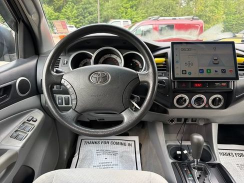 Used 2011 Toyota Tacoma 4x4 Double Cab w/ Towing Pkg image 14