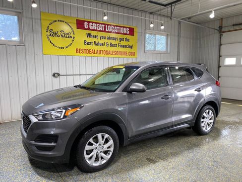 Used 2020 Hyundai Tucson SE image 1