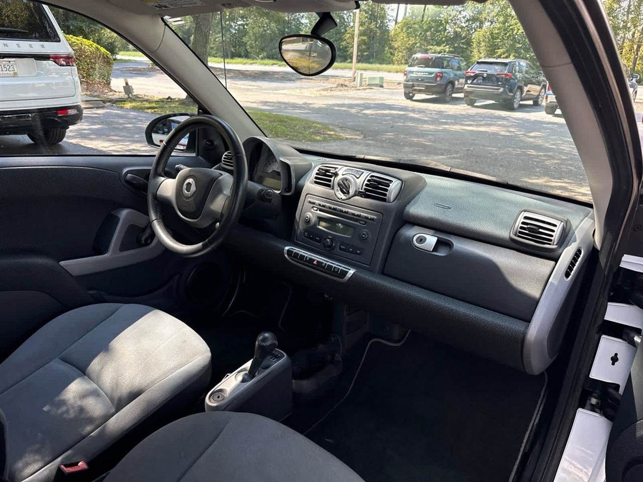 Used 2009 smart fortwo pure RWD image 11