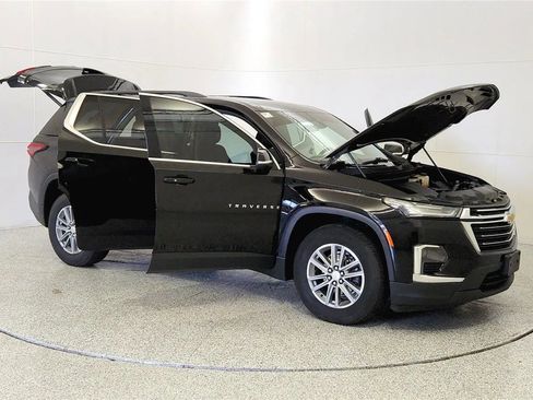 Used 2022 Chevrolet Traverse LT AWD/4WD image 9
