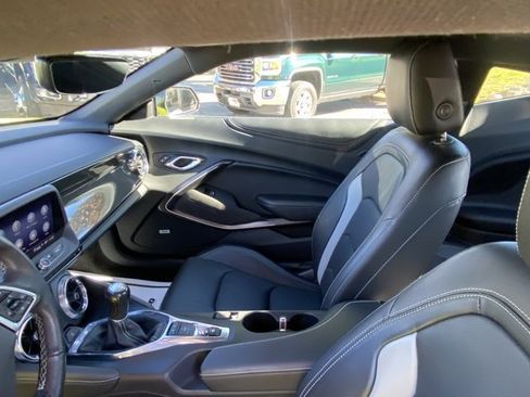 Used 2021 Chevrolet Camaro LT image 37