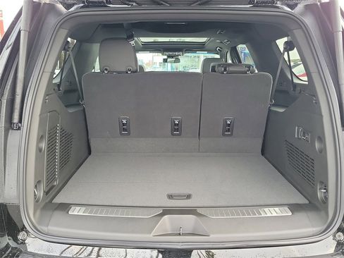 New 2026 Chevrolet Suburban RST w/ Comfort Package image 22