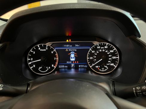 Used 2025 Nissan Altima 2.5 SV FWD image 39