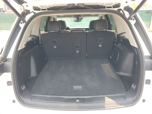 Used 2023 Jeep Grand Cherokee 4WD 4xe image 8