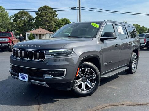 Used 2024 Jeep Wagoneer Series II w/ Flexible Seating Group AWD/4WD image 30