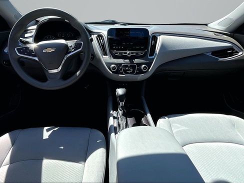 Used 2021 Chevrolet Malibu LS FWD image 7