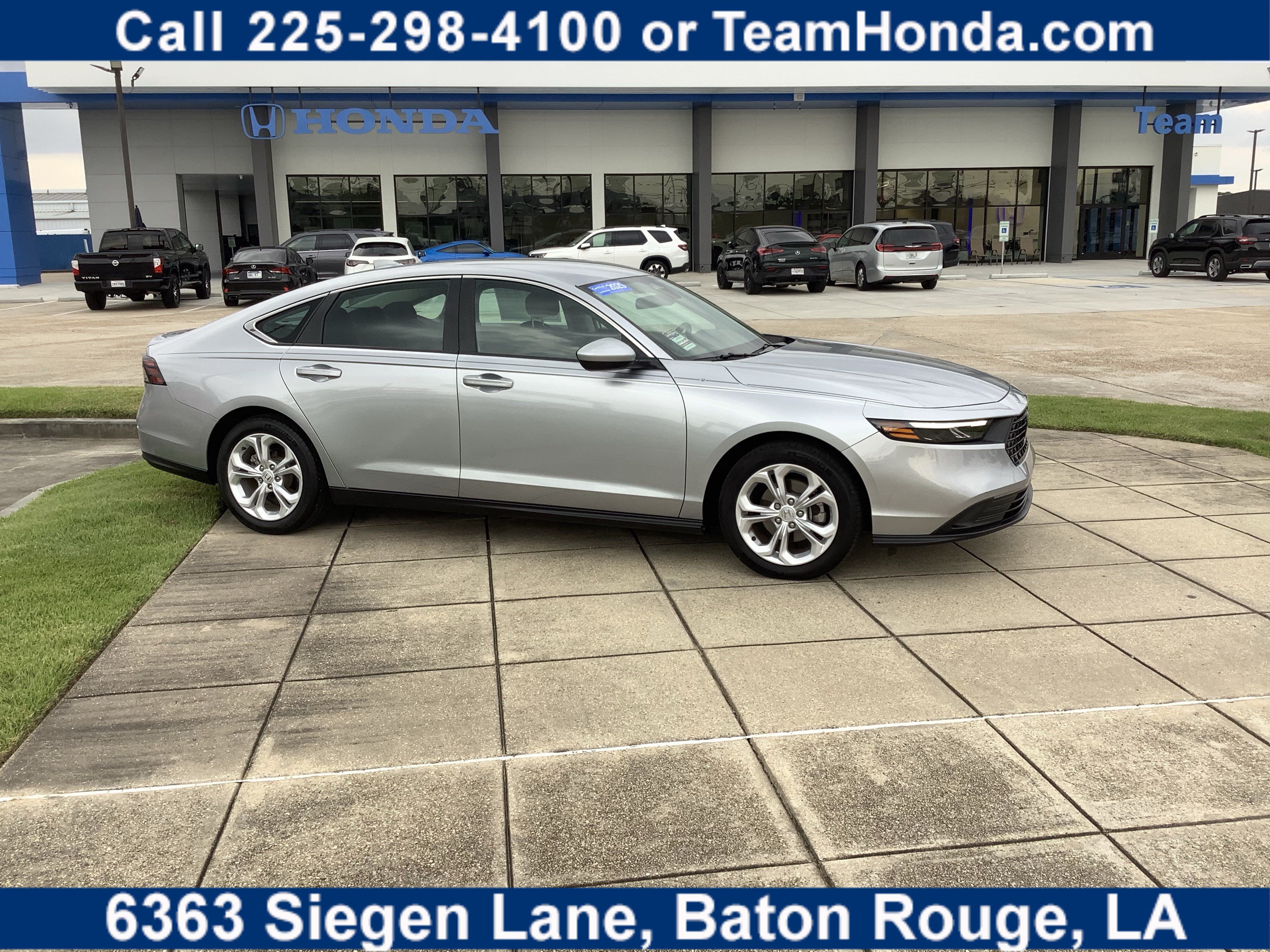 Certified 2025 Honda Accord LX image 1